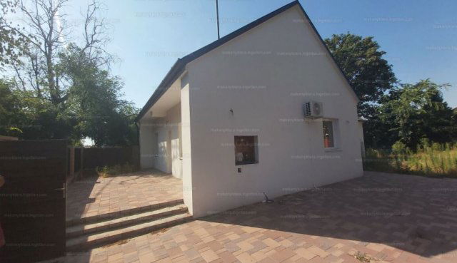 Eladó családi ház, Kunszálláson 67.8 M Ft, 4 szobás