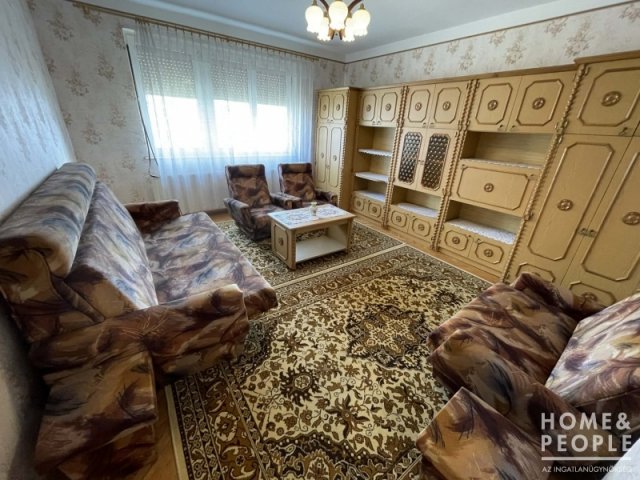 Eladó családi ház, Mórahalmon 70 M Ft, 4 szobás