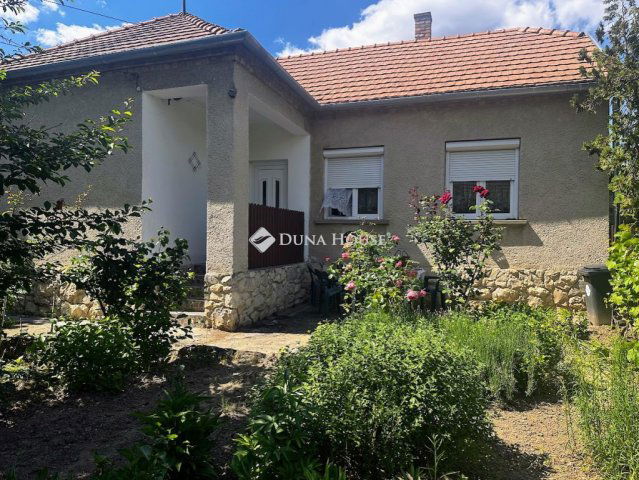 Eladó családi ház, Gyömörén 37 M Ft, 2 szobás