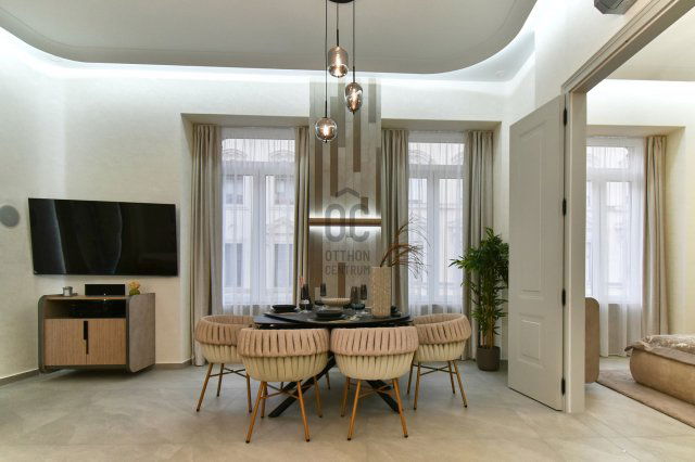 Eladó téglalakás, Budapesten, VI. kerületben 285 M Ft, 4 szobás