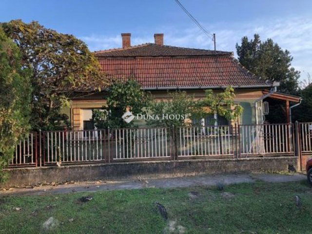 Eladó családi ház, Pilisen 35.39 M Ft, 3 szobás