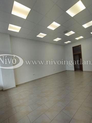 Kiadó üzlethelyiség, Veszprémben 240 E Ft / hó, 1+2 szobás