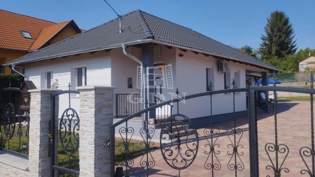 Eladó családi ház, Erdőkertesen 87 M Ft, 4 szobás