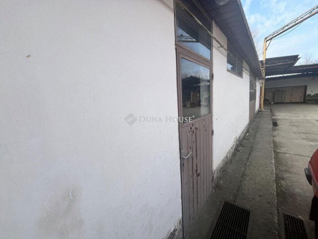 Kiadó ipari ingatlan, Kecskeméten 40 E Ft / hó