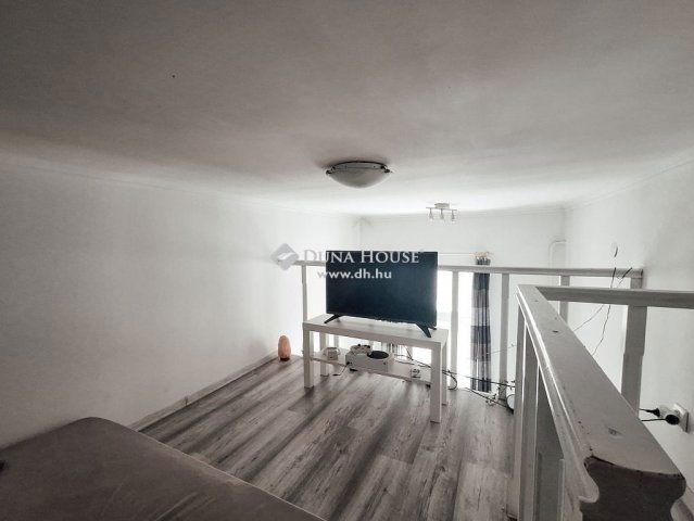 Eladó téglalakás, Budapesten, VIII. kerületben 36.9 M Ft