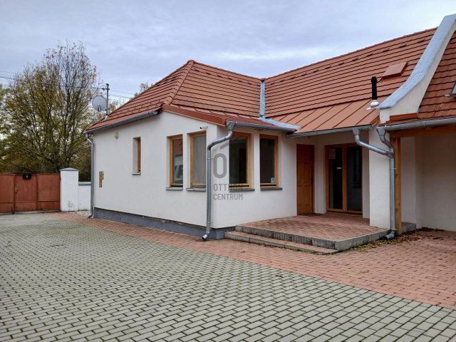 Eladó családi ház, Somlójenőn 69.9 M Ft, 4 szobás