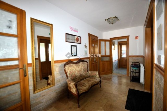 Eladó családi ház, Pénzesgyőrön 399 M Ft, 9 szobás