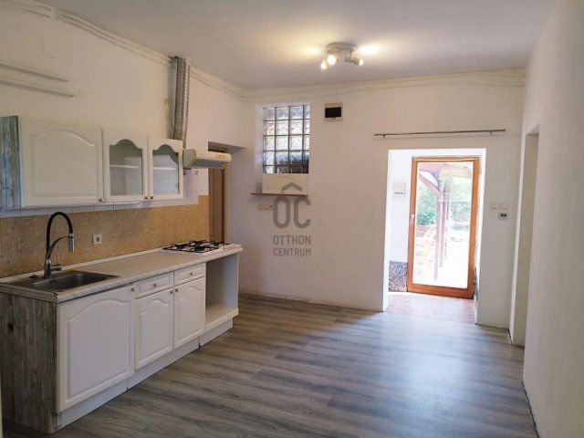 Eladó családi ház, Nagykőrösön 26.9 M Ft, 2 szobás