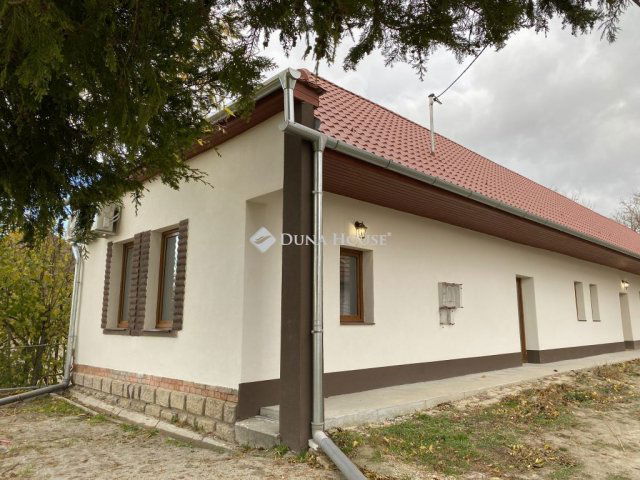 Eladó családi ház, Vértesacsán 84.9 M Ft, 4 szobás