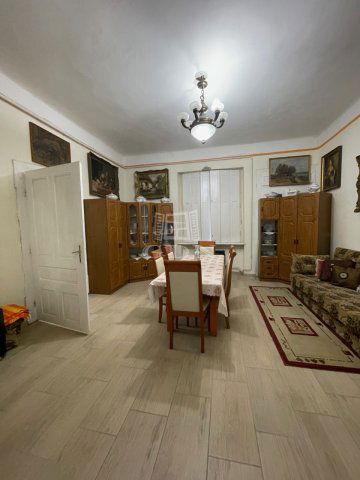 Eladó családi ház, Kisteleken 59.99 M Ft, 3 szobás