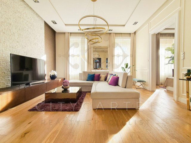Eladó téglalakás, Budapesten, V. kerületben 214.9 M Ft, 3 szobás