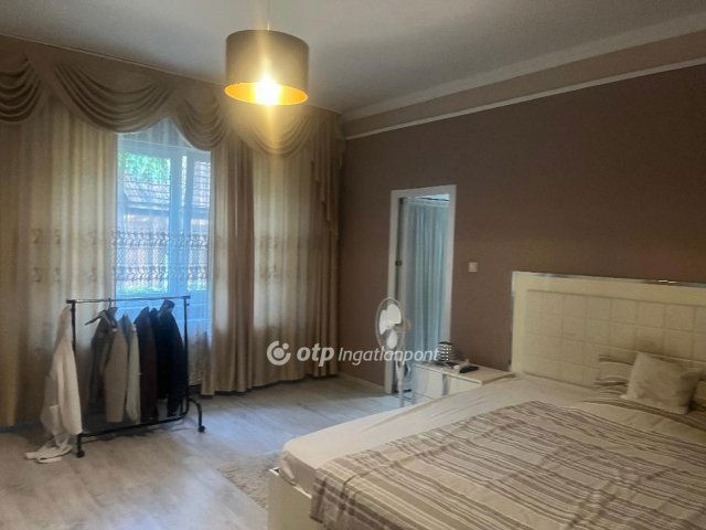 Eladó családi ház, Abonyban 32 M Ft, 3 szobás