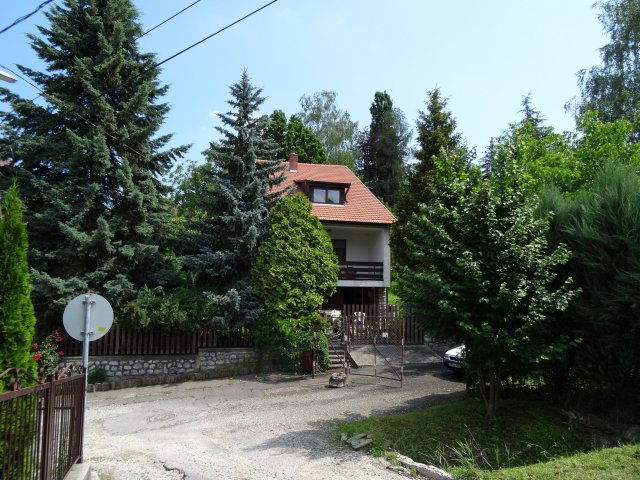 Eladó családi ház, Miskolcon 68 M Ft, 5 szobás