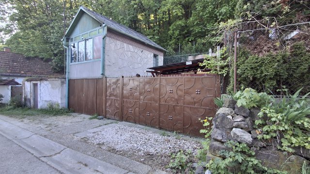 Eladó mezogazdasagi ingatlan, Miskolcon, Közép soron 10.8 M Ft