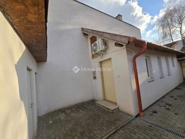 Eladó téglalakás, Budapesten, XX. kerületben 34.9 M Ft, 1 szobás