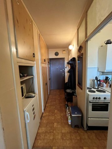 Eladó panellakás, Debrecenben 36.5 M Ft, 1 szobás