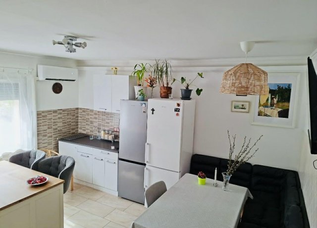 Eladó családi ház, Kömlődön 56.9 M Ft, 2 szobás