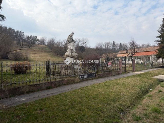 Eladó telek, Tatán, Kossuth Lajos utcában 39 M Ft