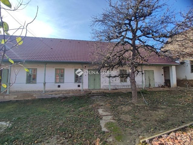 Eladó családi ház, Kakasdon 19.9 M Ft, 3 szobás