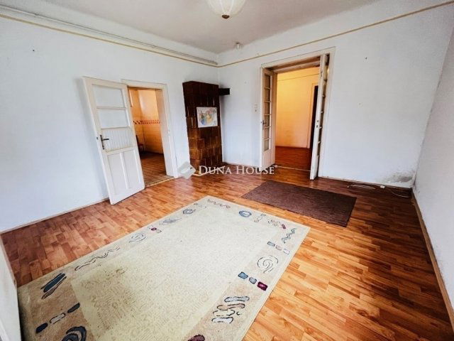 Eladó családi ház, Tápiószecsőn 54.9 M Ft, 4 szobás