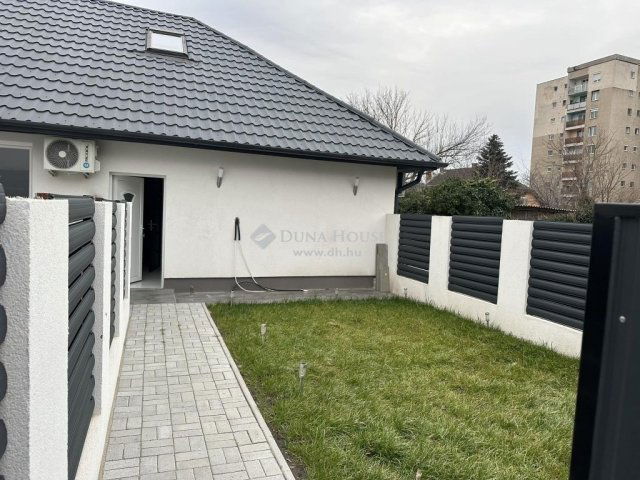Eladó családi ház, Budapesten, XVIII. kerületben 43.9 M Ft