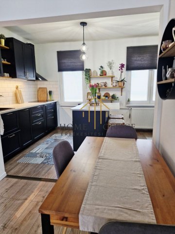 Eladó ikerház, Budapesten, XVIII. kerületben 135 M Ft, 4 szobás