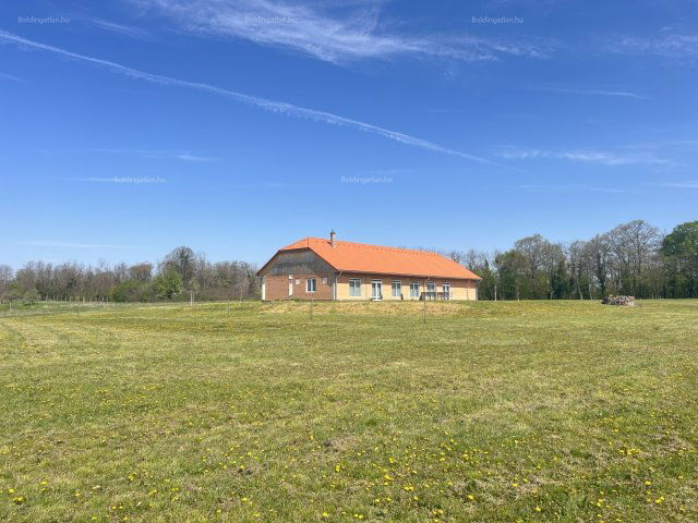 Eladó családi ház, Kaposváron 165 M Ft, 4 szobás