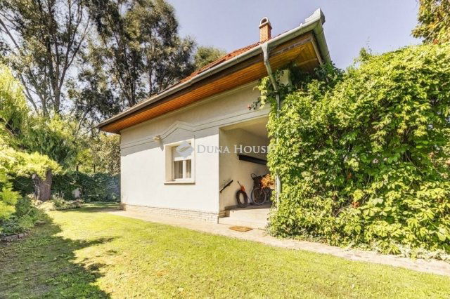 Eladó családi ház, Kecskeméten 124.9 M Ft, 7 szobás