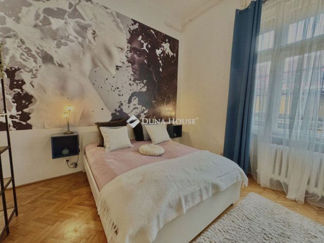 Eladó téglalakás, Budapesten, VIII. kerületben 89 M Ft, 4 szobás