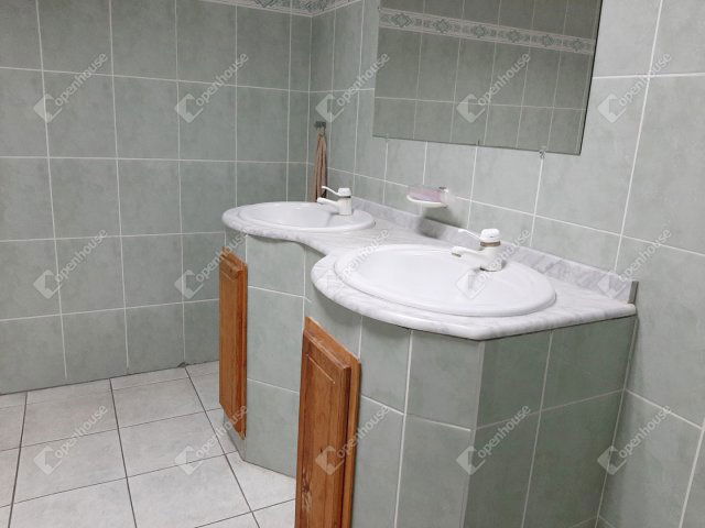 Kiadó iroda, Debrecenben 81 E Ft / hó, 1 szobás