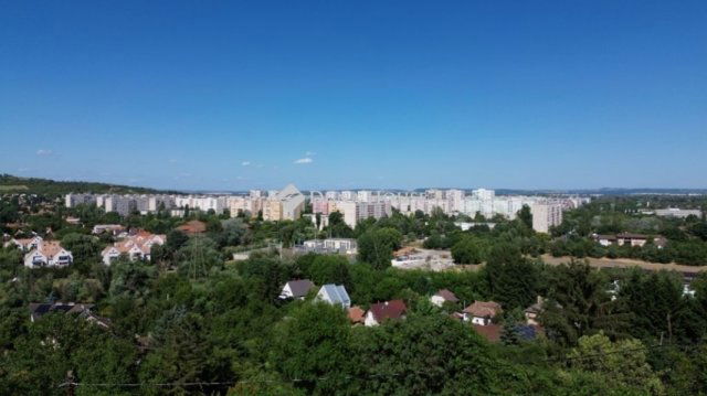 Eladó családi ház, Budapesten, III. kerületben 249 M Ft