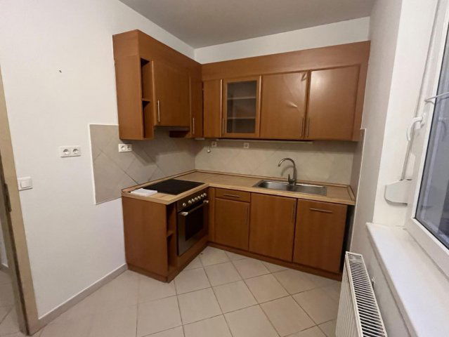 Kiadó téglalakás, albérlet, Kecskeméten 170 E Ft / hó