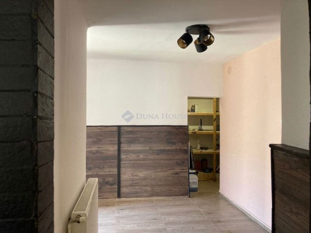 Eladó családi ház, Kiskunlacházán 35.5 M Ft, 2 szobás