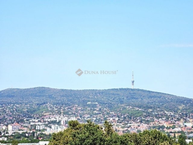 Eladó panellakás, Pécsett 34.9 M Ft, 2 szobás