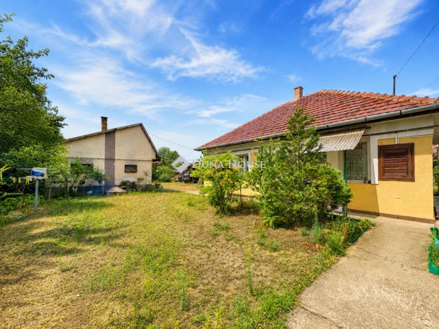Eladó családi ház, Ócsán 54.9 M Ft, 3 szobás