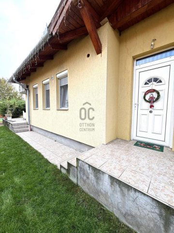 Eladó ikerház, Dunaharasztin 149.9 M Ft, 4 szobás