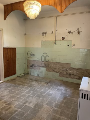 Eladó családi ház, Abonyban 24.9 M Ft, 2 szobás