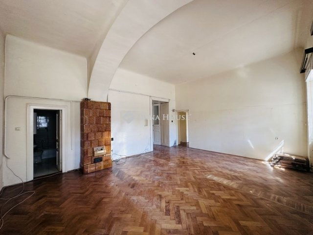 Eladó téglalakás, Szegeden 79.9 M Ft, 3+2 szobás