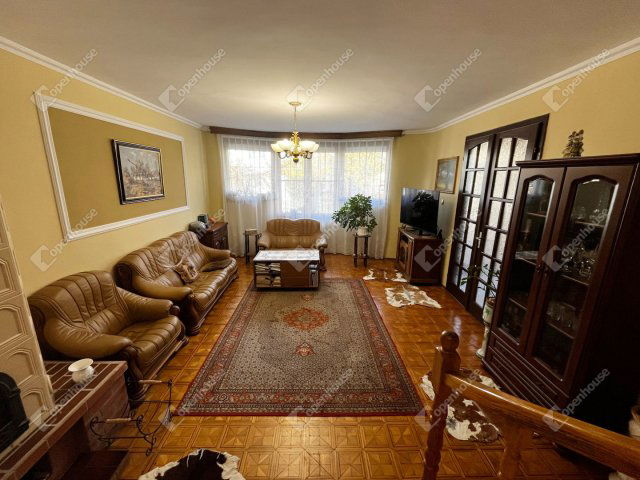 Eladó sorház, Debrecenben 199 M Ft, 5 szobás