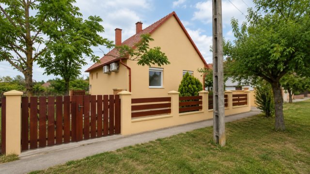 Eladó családi ház, Kabán 39.5 M Ft, 2 szobás