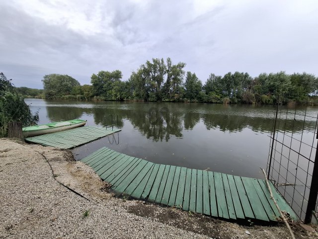 Eladó nyaraló, Békésszentandráson 85 M Ft, 2 szobás