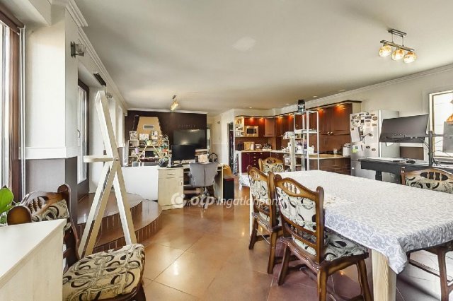 Eladó téglalakás, Egerben 74.99 M Ft, 2+1 szobás