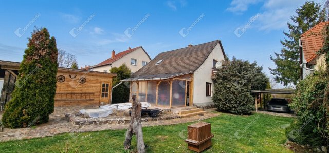 Eladó családi ház, Tiszaújvárosban 84.99 M Ft, 5 szobás