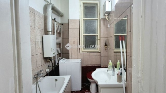 Eladó téglalakás, Budapesten, VIII. kerületben 66 M Ft, 2 szobás