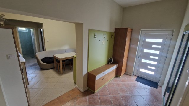 Kiadó téglalakás, albérlet, Ikrényen 170 E Ft / hó, 2 szobás