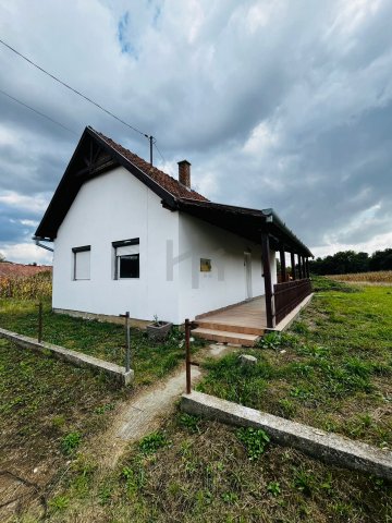 Eladó családi ház, Potonyon 13.5 M Ft, 2 szobás