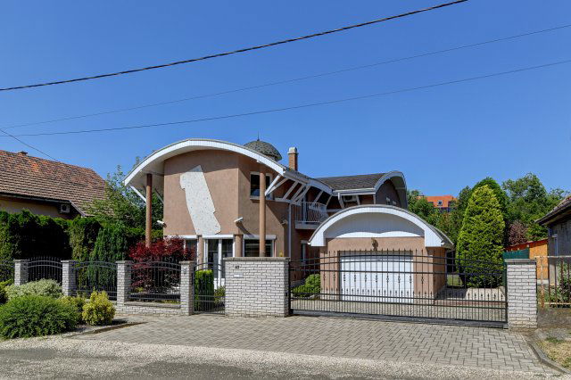 Eladó családi ház, Budapesten, XVII. kerületben 196 M Ft