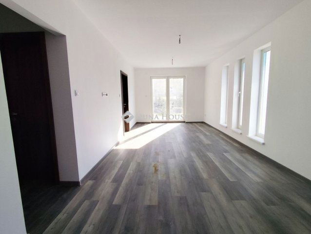 Eladó családi ház, Környén 72.9 M Ft, 3 szobás