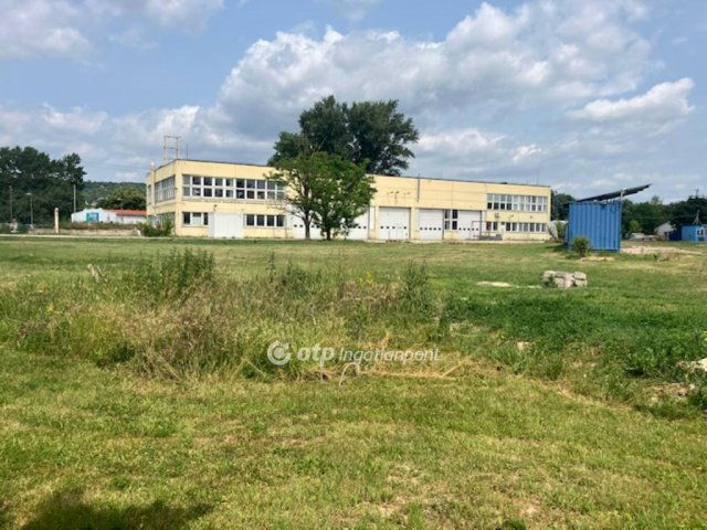 Eladó ipari ingatlan, Zsámbékon 750 M Ft / költözzbe.hu