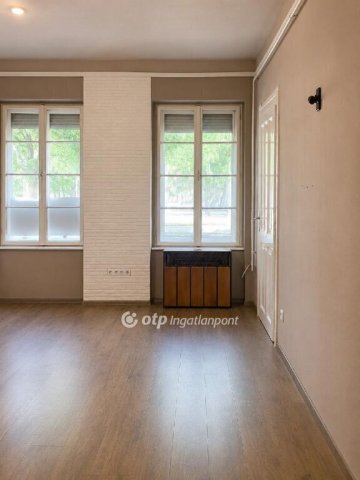 Eladó téglalakás, Budapesten, VIII. kerületben 60.99 M Ft